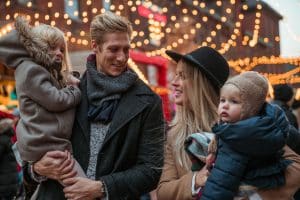 outdoor christmas mini sessions