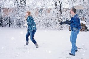 outdoor christmas tree mini session