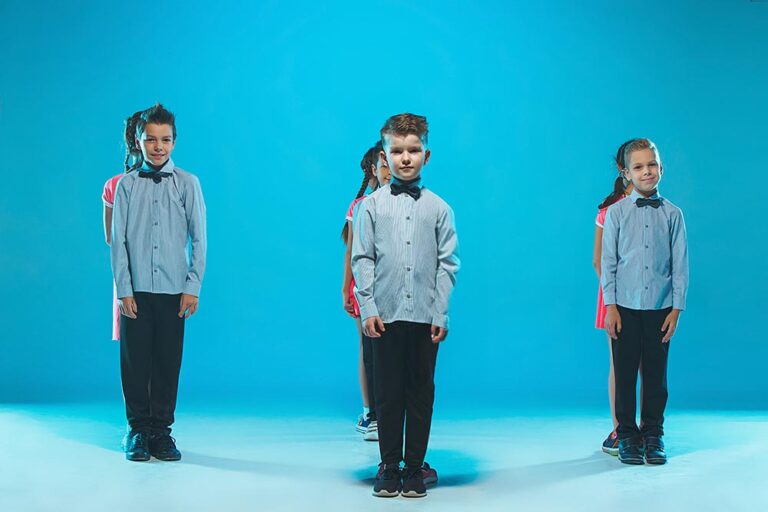 Poses for Photoshoot School Students: Essential Tips & Tricks